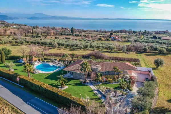 Villa in vendita, Lago di Garda